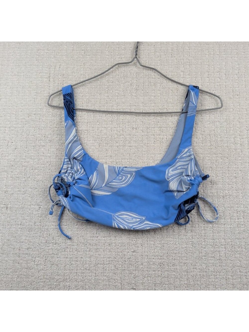 Aerie Women Bikini Top Sz M Scoop Neck Swimsuit Relaxed Tropical Leaf Floral